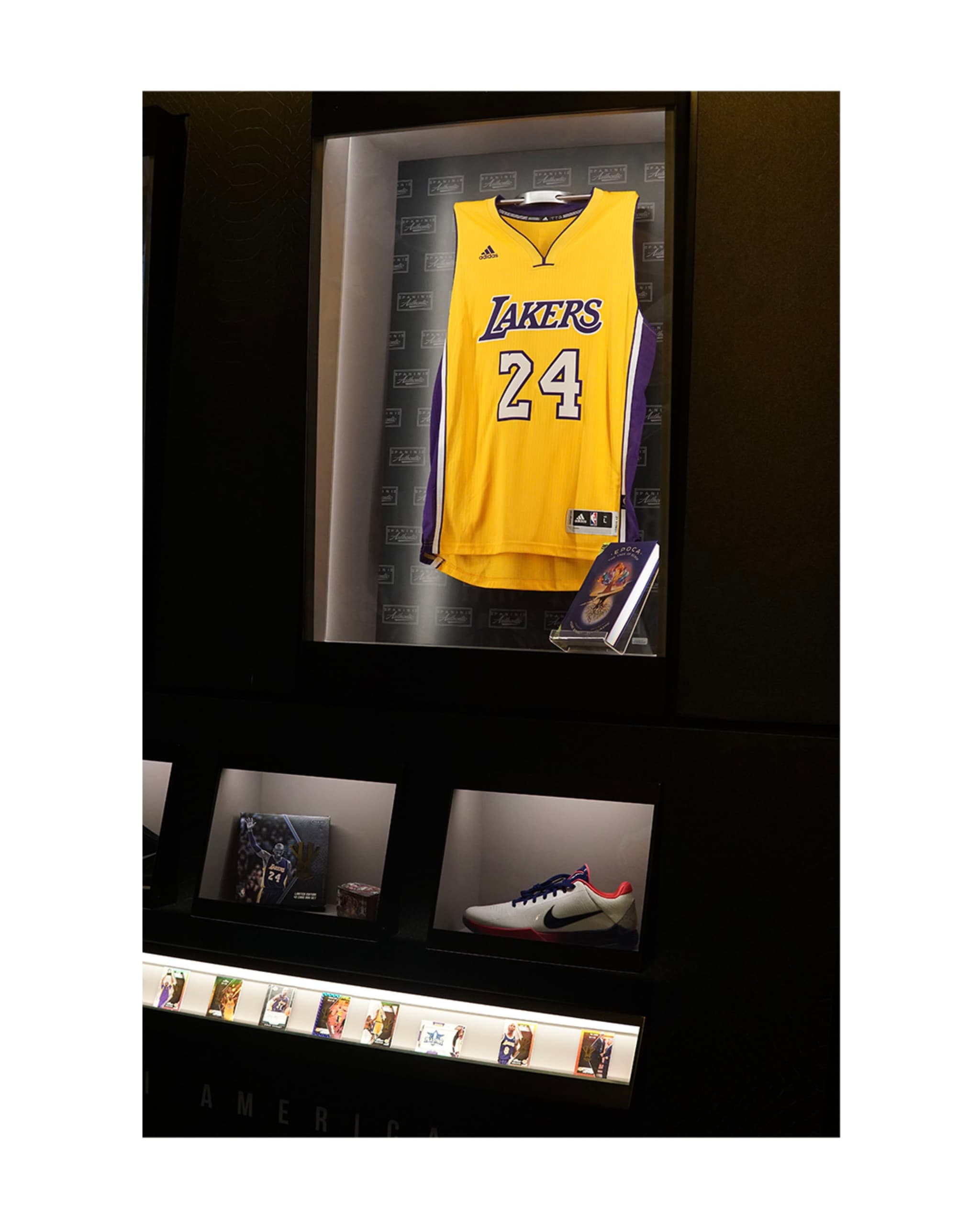 Kobe Jersey #24 - Hall of Fame